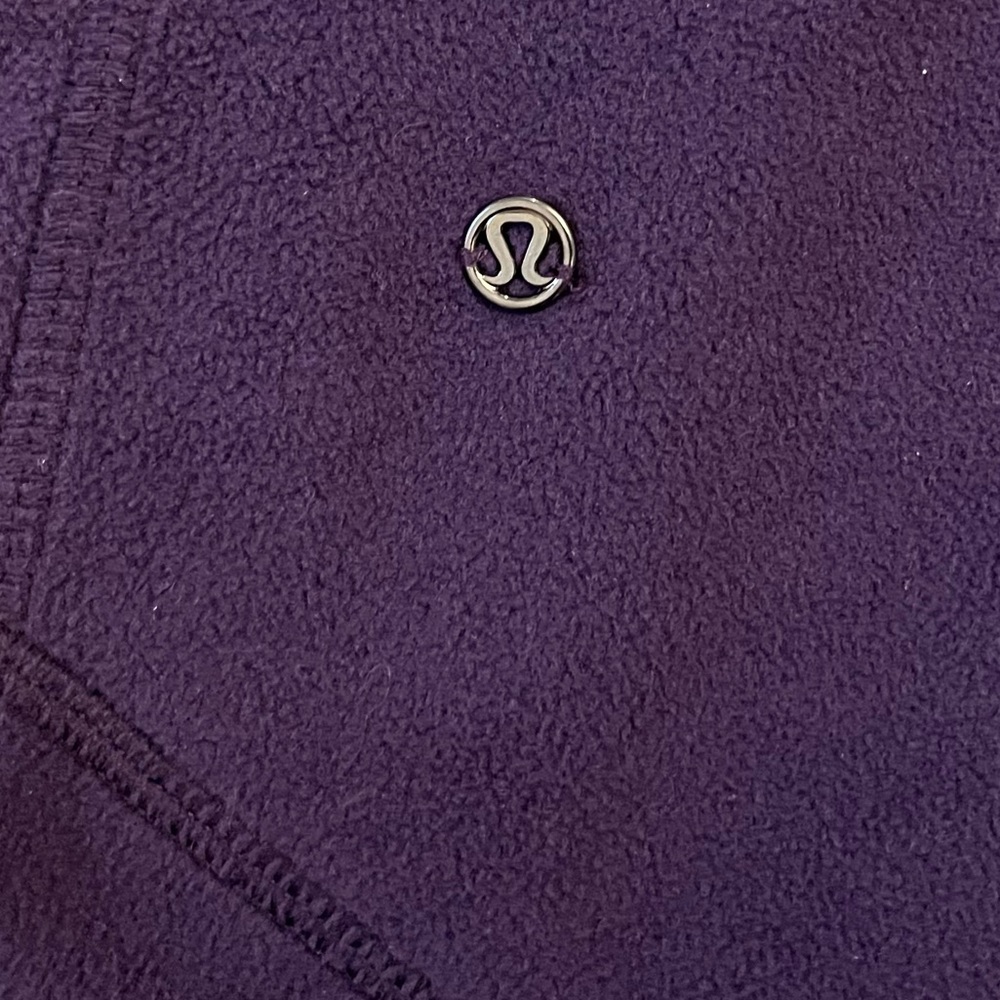 Lululemon Fleece Jacket Size 8 Plum Zip Hoodie Pockets EUC - Picture 9 of 13